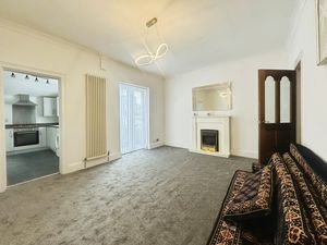 Dining Room- click for photo gallery